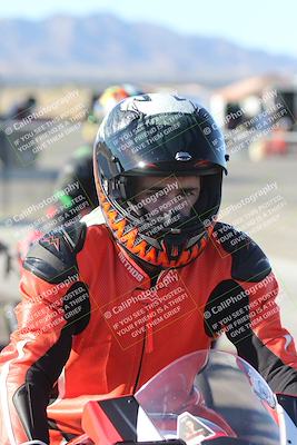 media/Dec-01-2025-Moto Forza (Mon) [[2daa91e15f]]/4-Around the Pits/